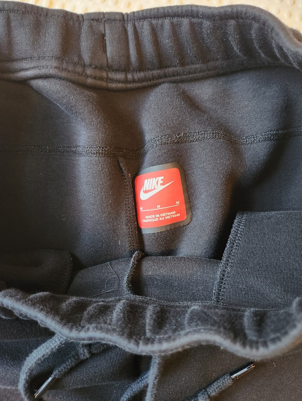 Men's Nike Tech Pants Size Medium - Picture 5 of 9